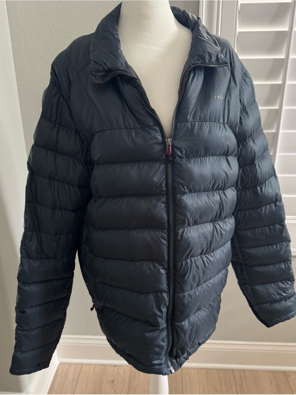Mens Moosejaw Mountaineering XL blue primaloft synthetic down puffer jacket coat